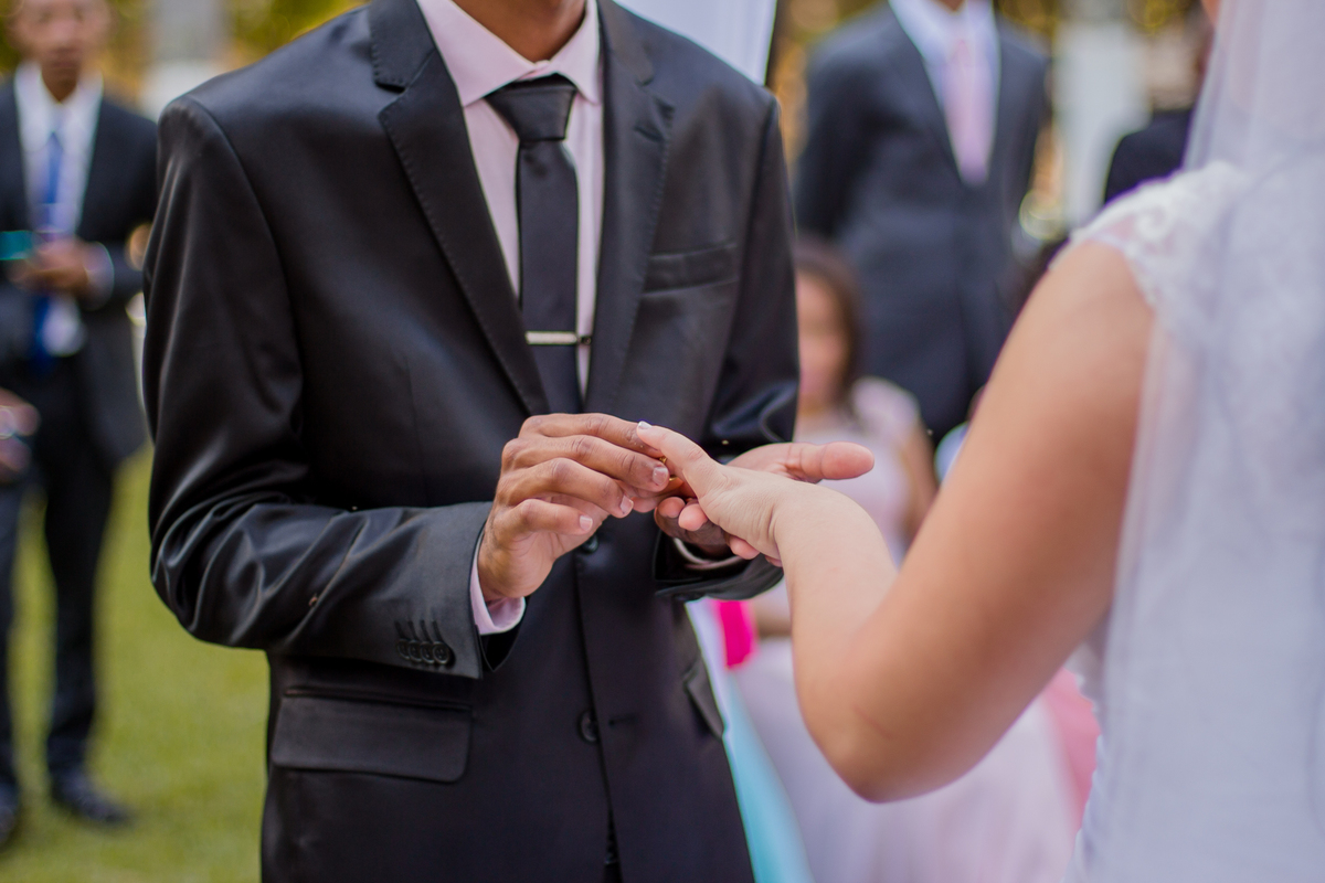 fotografia de casamento em mairiporã  troca das alianças