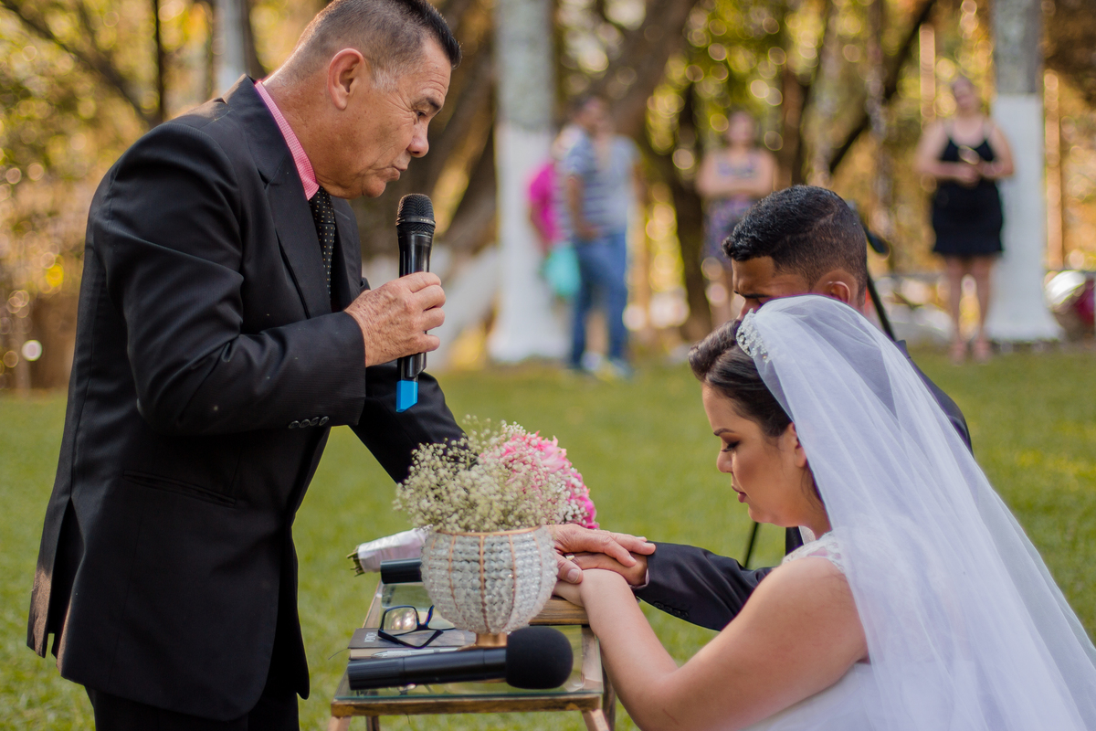 fotografia de casamento em mairiporã  benção das alianças