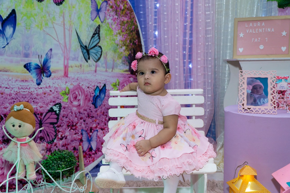 Comemoração do aniversário de 01 ano da Laura Valentina, reunindo a famílias e amigos para esse dia tão especial. 