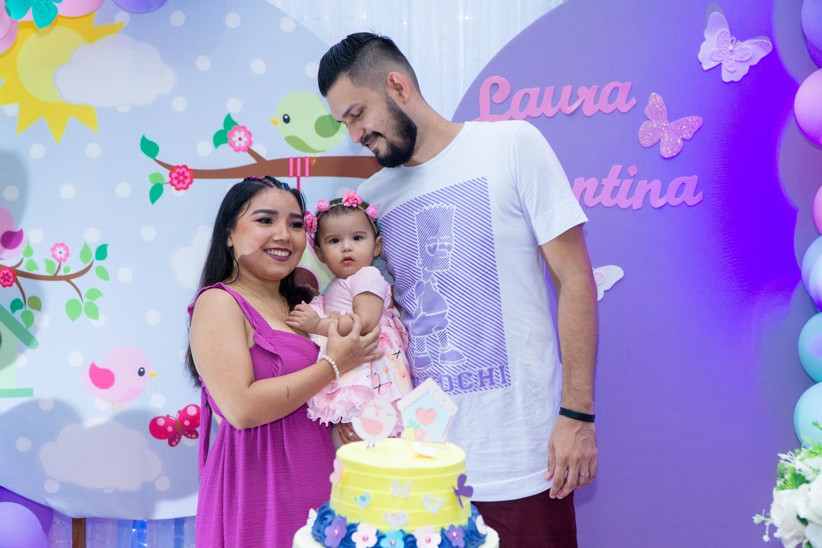 Comemoração do aniversário de 01 ano da Laura Valentina, reunindo a famílias e amigos para esse dia tão especial. 