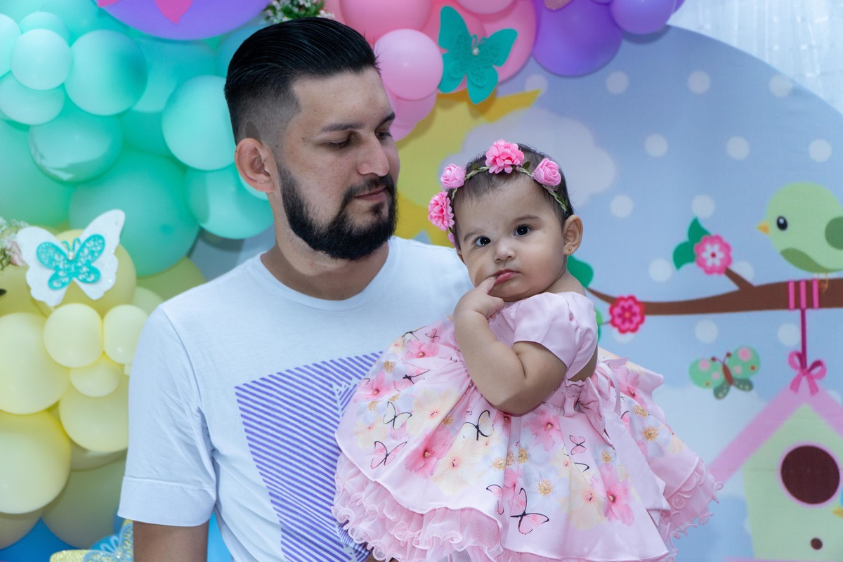 Comemoração do aniversário de 01 ano da Laura Valentina, reunindo a famílias e amigos para esse dia tão especial. 