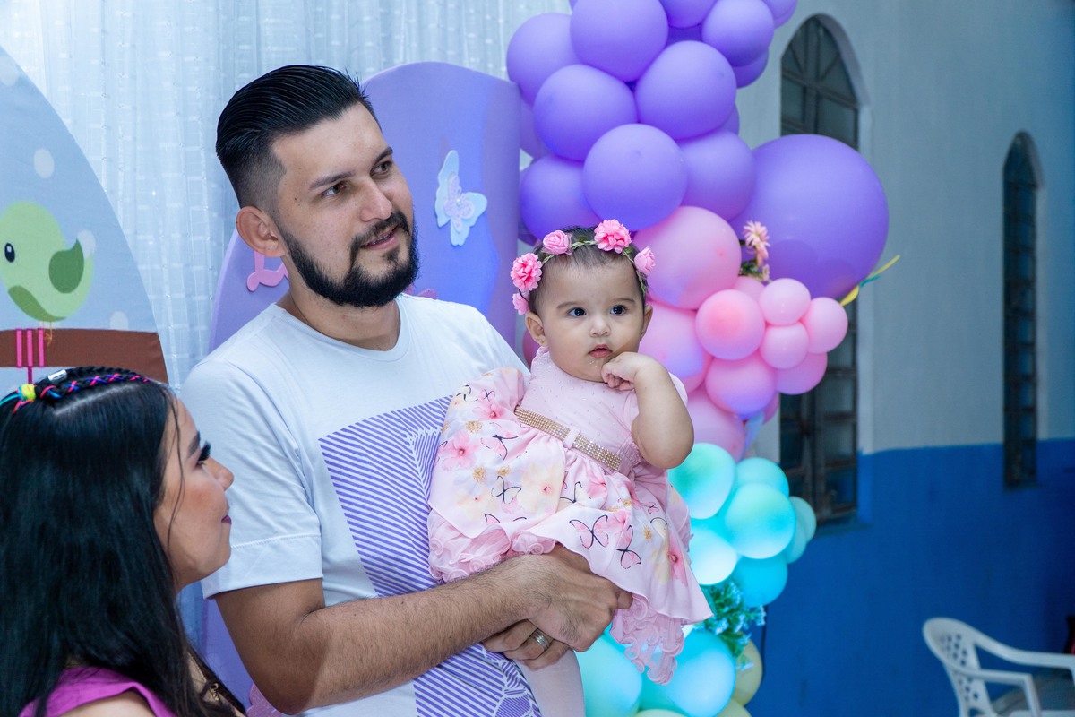 Comemoração do aniversário de 01 ano da Laura Valentina, reunindo a famílias e amigos para esse dia tão especial. 