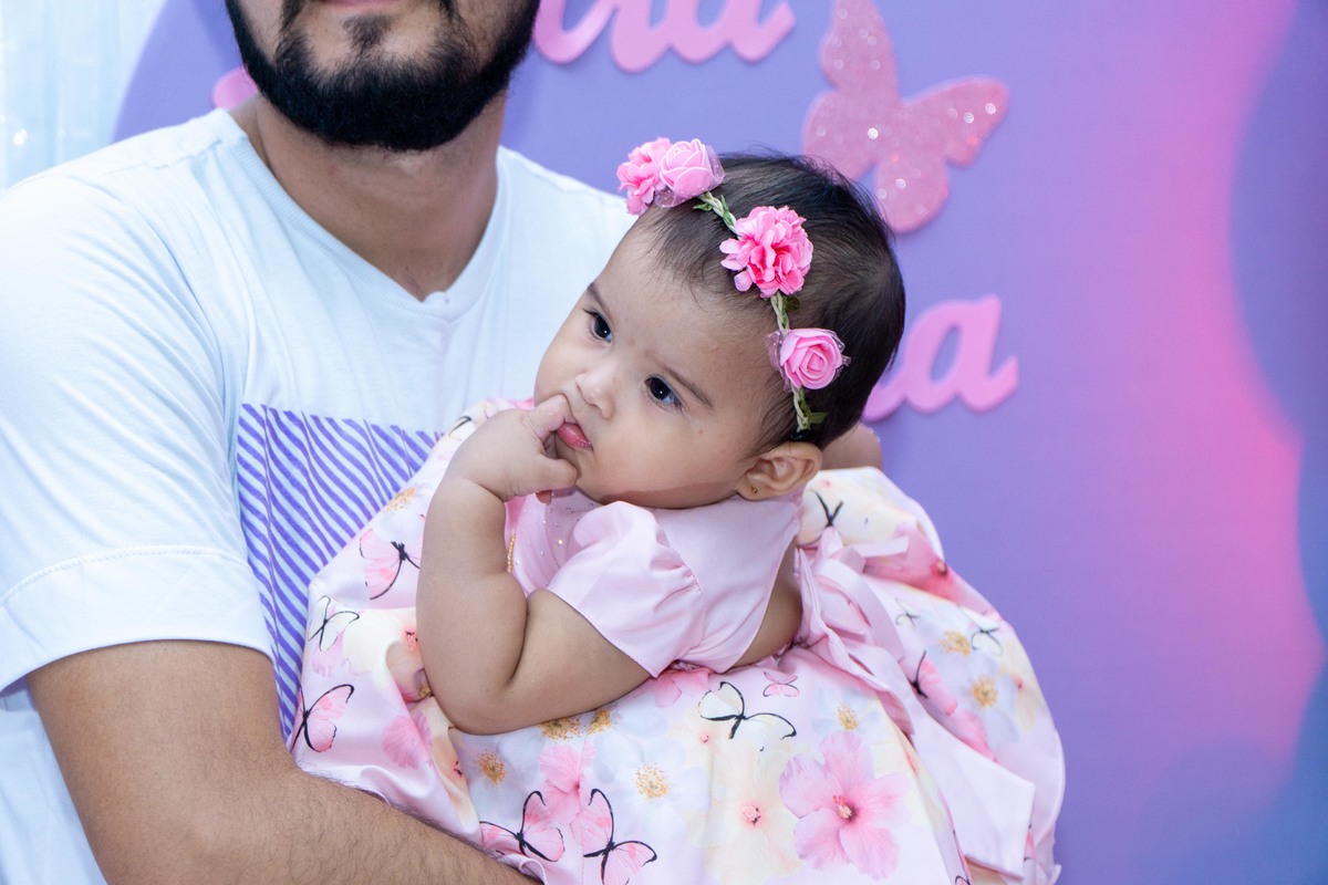 Comemoração do aniversário de 01 ano da Laura Valentina, reunindo a famílias e amigos para esse dia tão especial. 