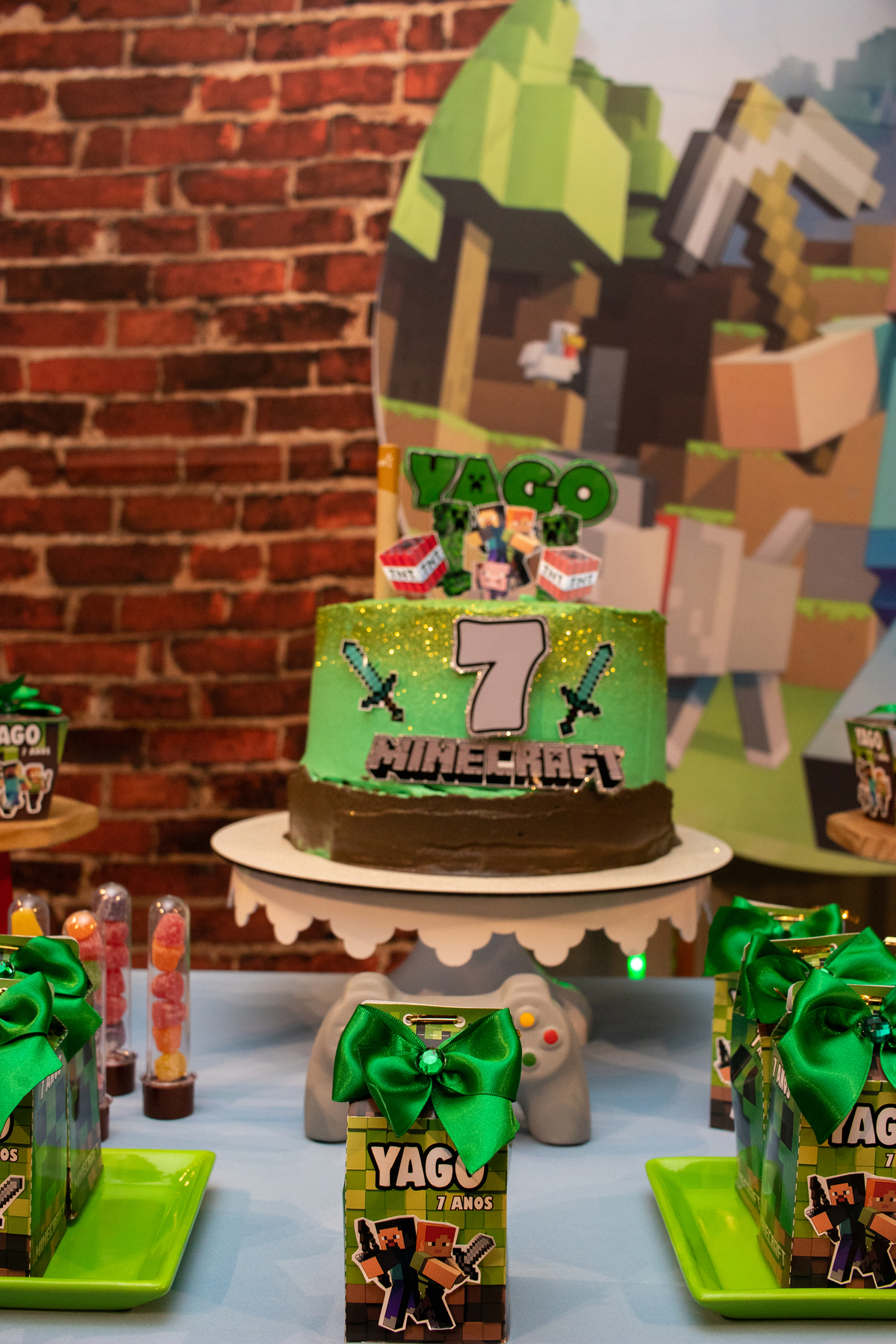 Aniversário 07 anos Yago Arena Royale Esports - Estúdio Composição 