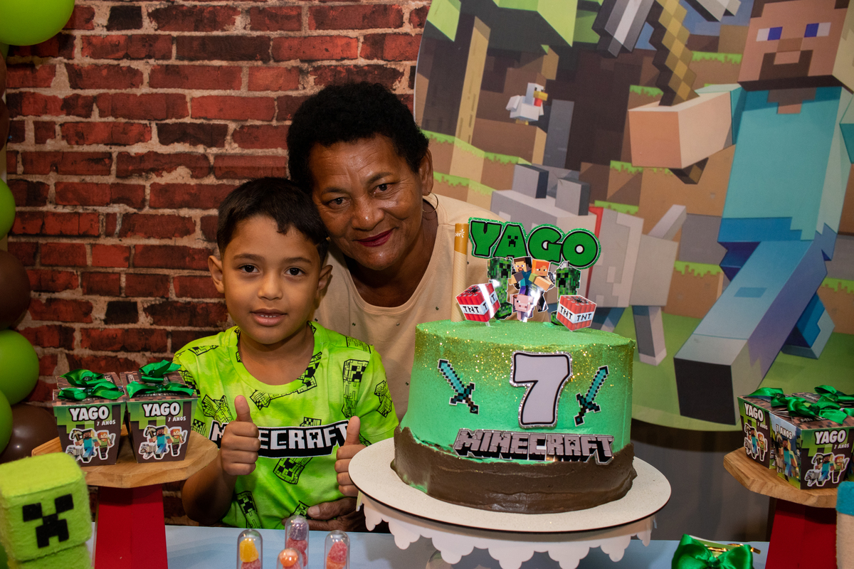 Aniversário 07 anos Yago Arena Royale Esports - Estúdio Composição 