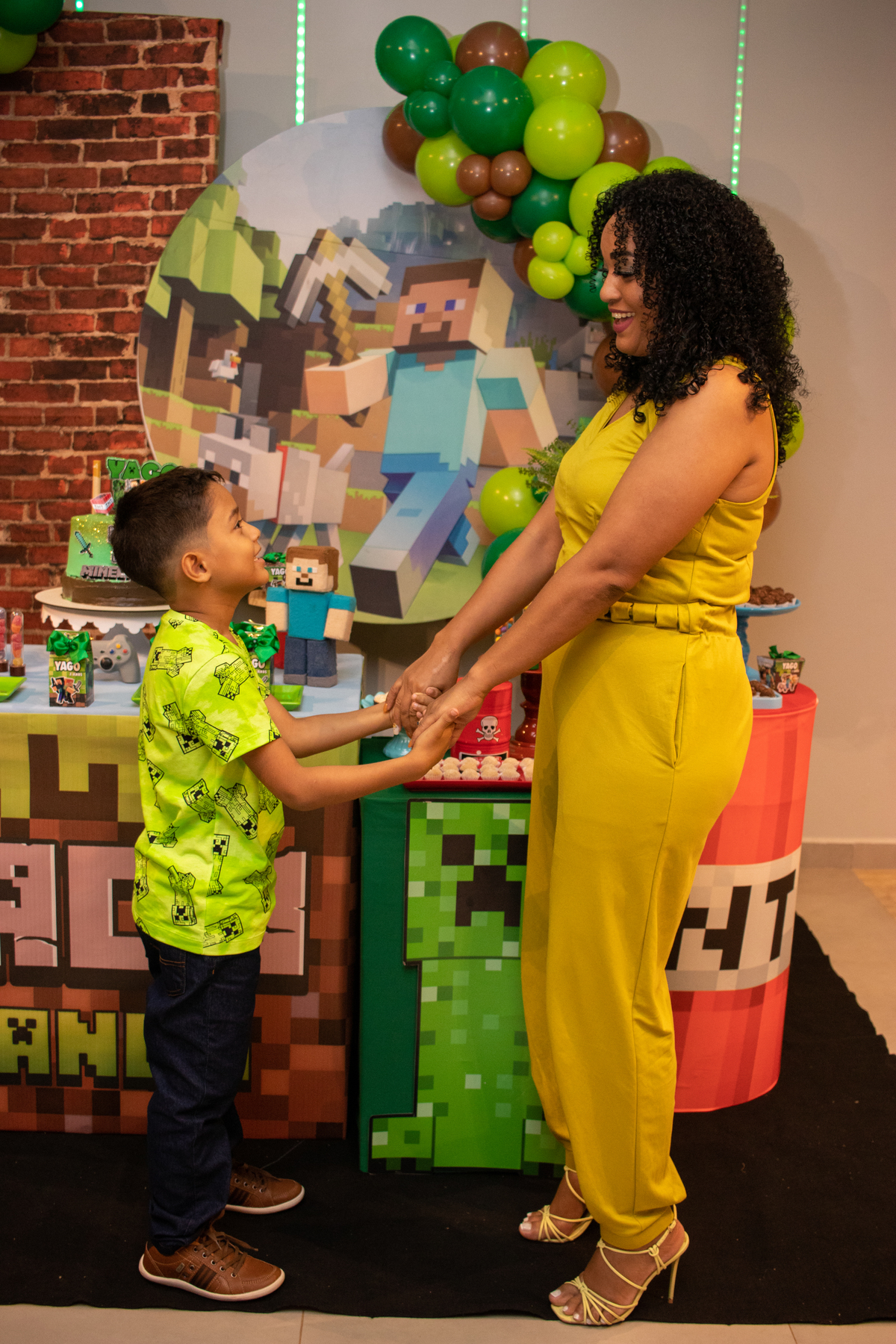 Aniversário 07 anos Yago Arena Royale Esports - Estúdio Composição 