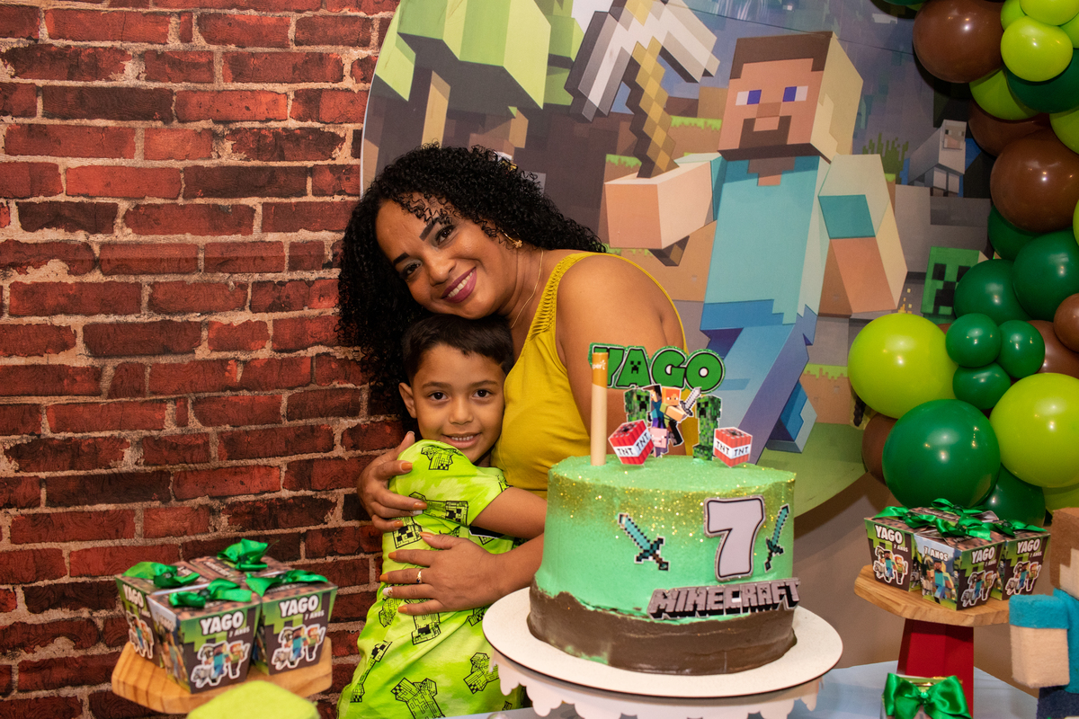 Aniversário 07 anos Yago Arena Royale Esports - Estúdio Composição 