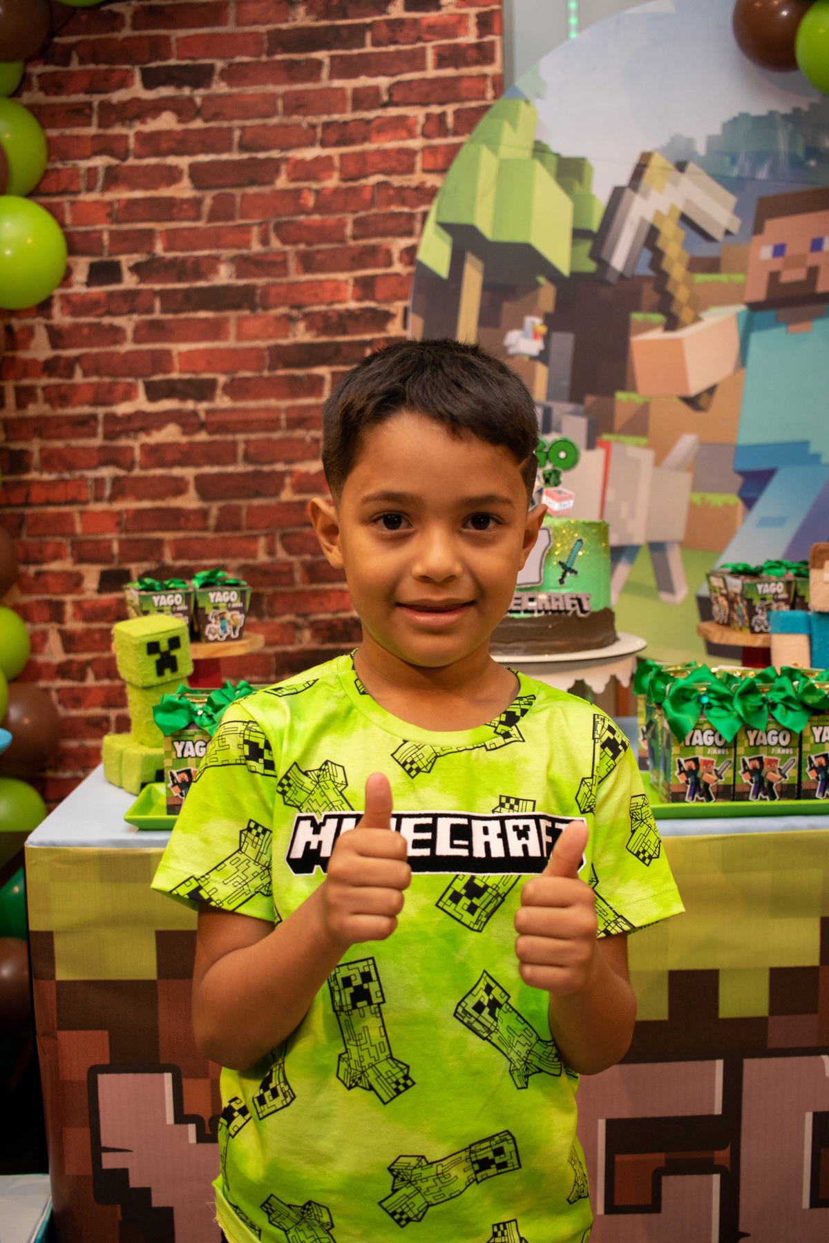 Aniversário 07 anos Yago Arena Royale Esports - Estúdio Composição 