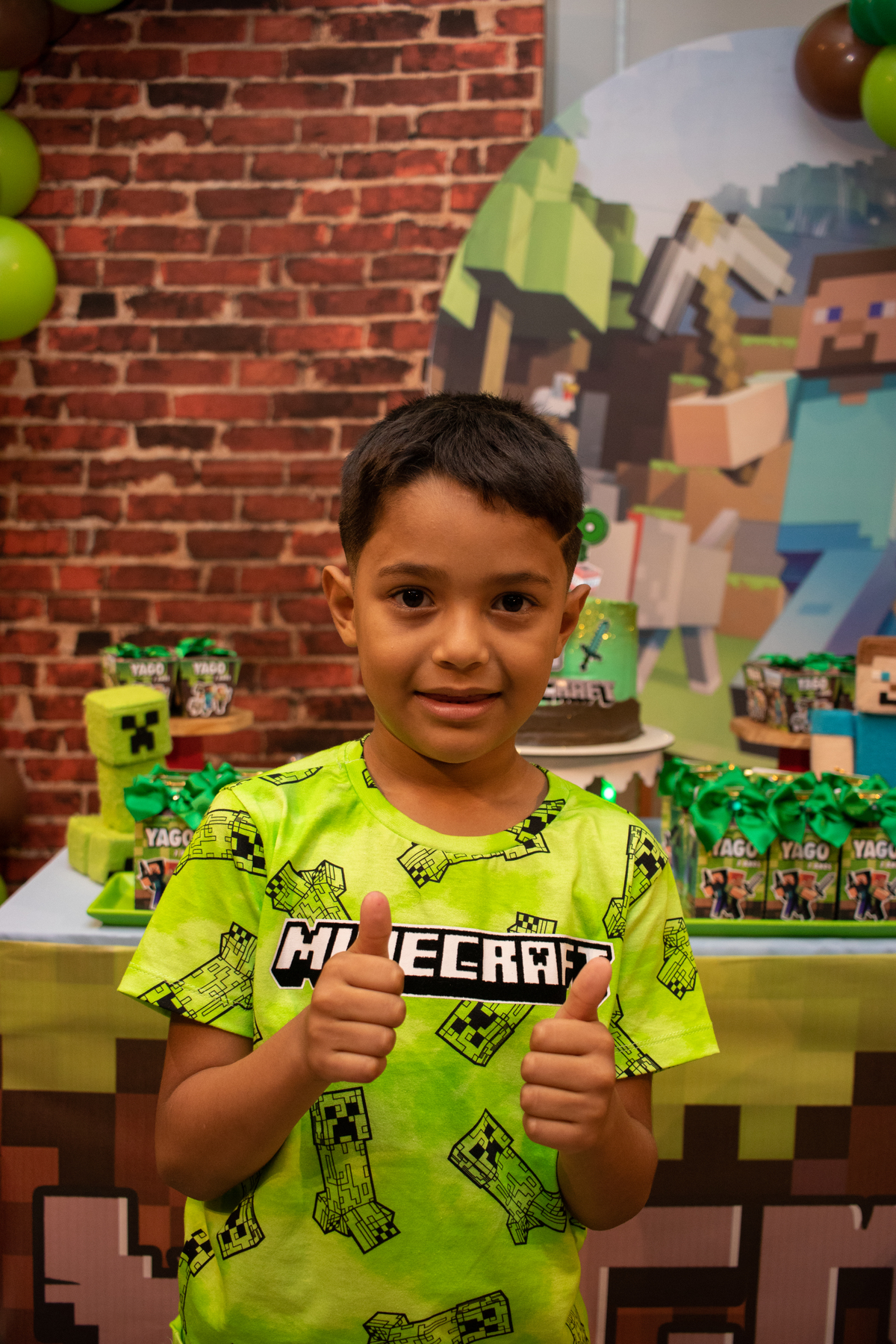 Aniversário 07 anos Yago Arena Royale Esports - Estúdio Composição 