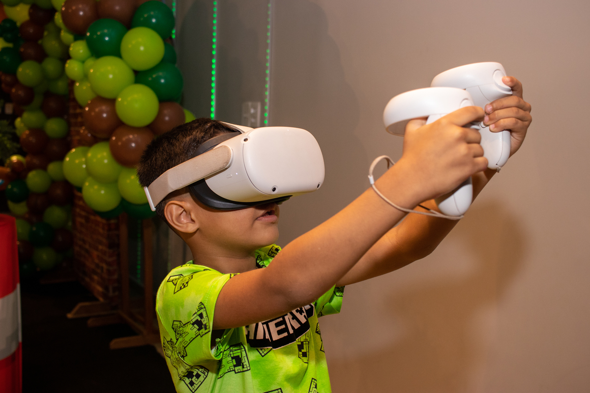 Aniversário 07 anos Yago Arena Royale Esports - Estúdio Composição 