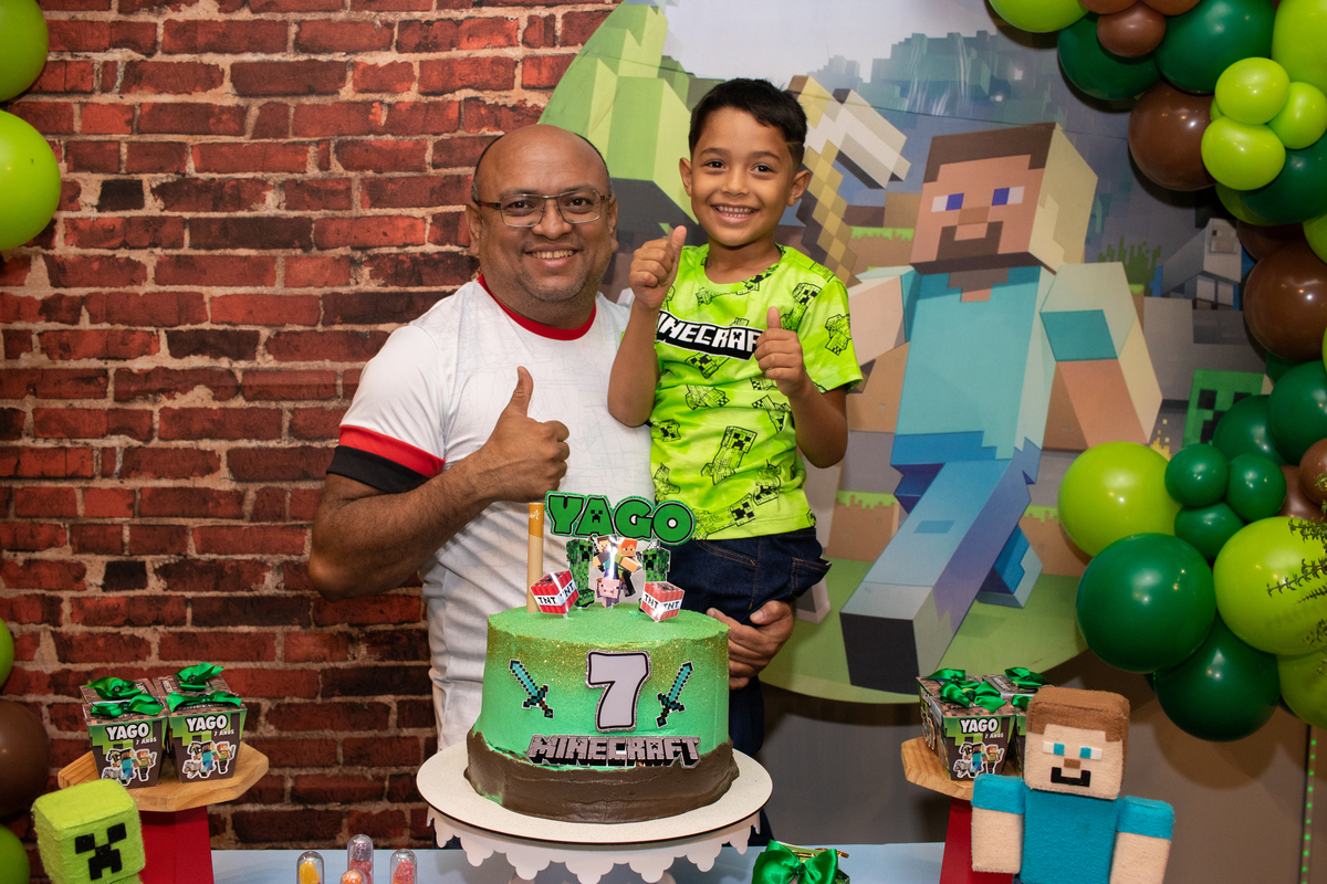 Aniversário 07 anos Yago Arena Royale Esports - Estúdio Composição 