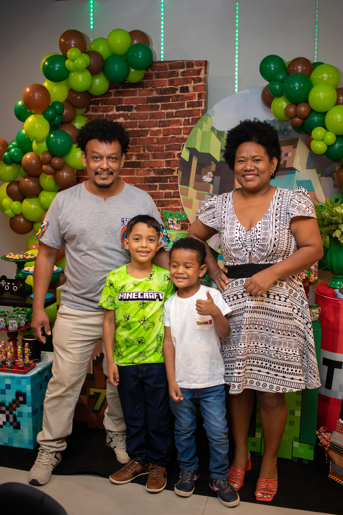 Aniversário 07 anos Yago Arena Royale Esports - Estúdio Composição 