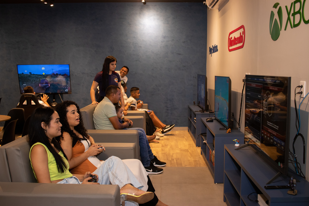 Aniversário 07 anos Yago Arena Royale Esports - Estúdio Composição 