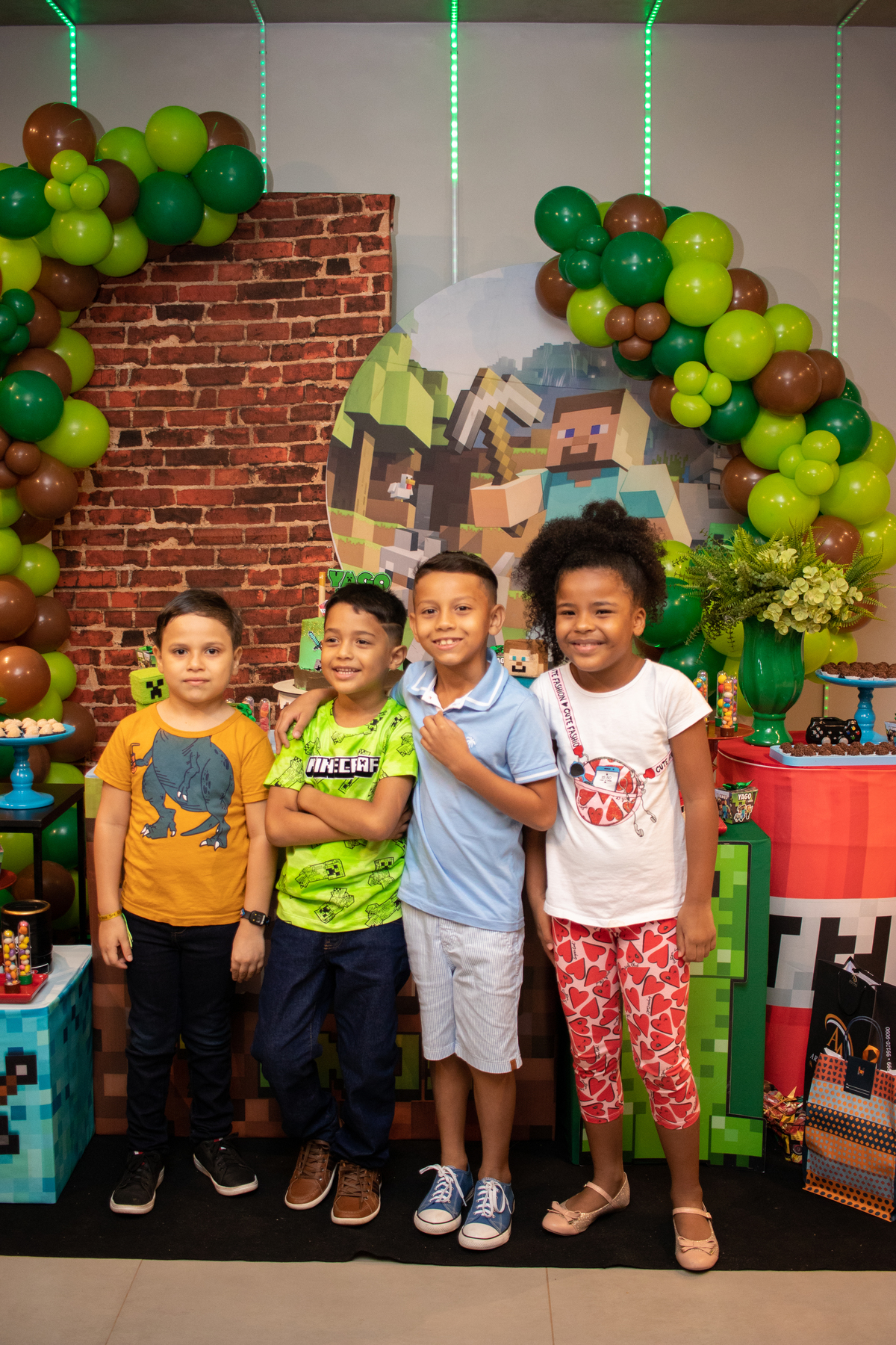 Aniversário 07 anos Yago Arena Royale Esports - Estúdio Composição 