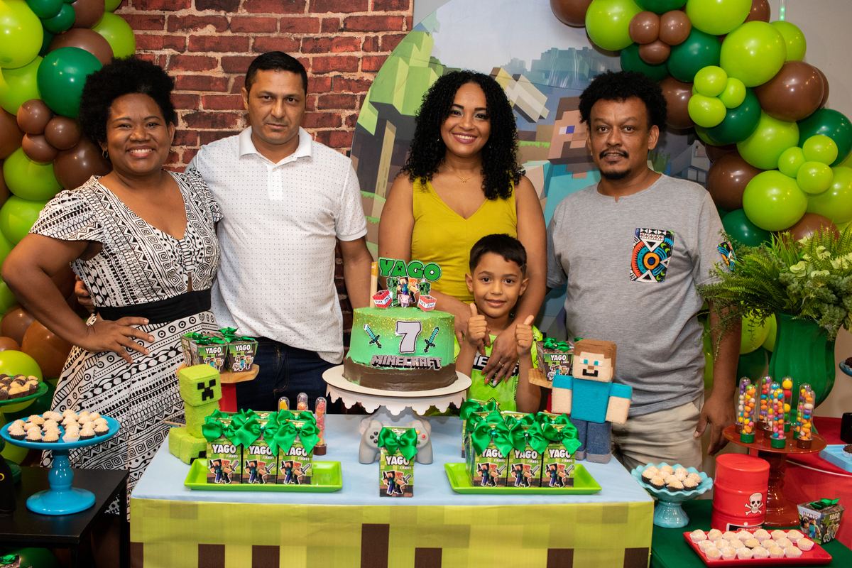 Aniversário 07 anos Yago Arena Royale Esports - Estúdio Composição 