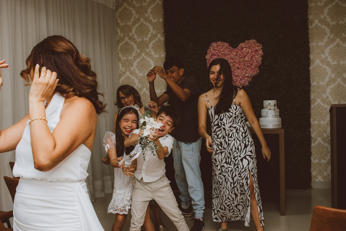 Fotografia de casamento no cartorio civil na cidade de Santarém Pará - Estúdio Composição - Fotografia, filmagem de casamentos. 