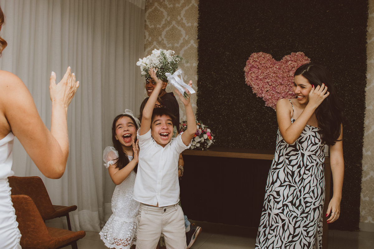 Fotografia de casamento no cartorio civil na cidade de Santarém Pará - Estúdio Composição - Fotografia, filmagem de casamentos. 