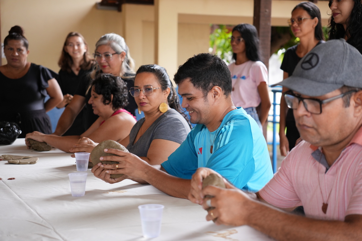 Oficina de Cerâmica do Projeto Cerâmica para Todos.