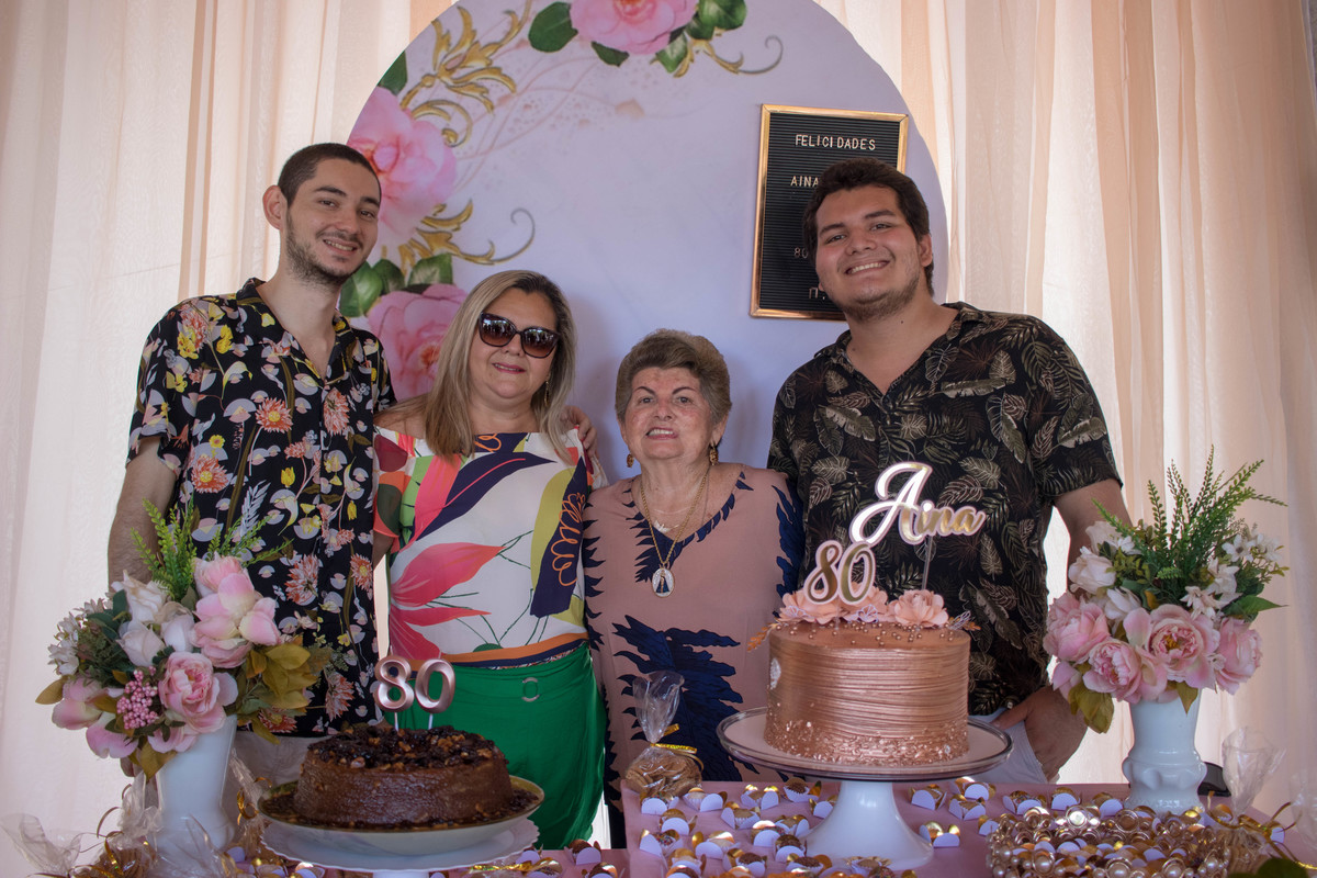 Aniversário de 80 anos - Aina Gonçalves 
