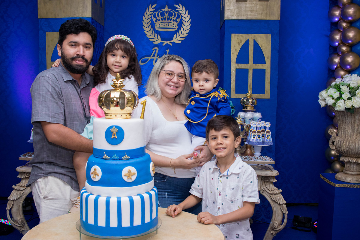 Comemoração do aniversário de 01 ano do Rei Arthur, momento de muita alegria e celebração de um dia super especial, ficamos gratos por fazer parte dessa celebração, acompanhe agora com a gente um pouco dessa noite. 