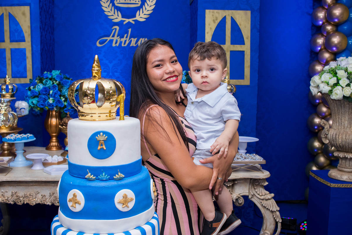 Comemoração do aniversário de 01 ano do Rei Arthur, momento de muita alegria e celebração de um dia super especial, ficamos gratos por fazer parte dessa celebração, acompanhe agora com a gente um pouco dessa noite. 