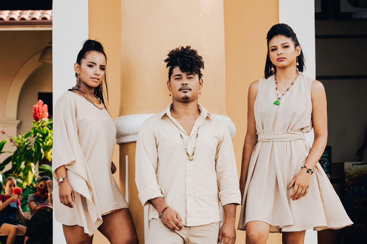 Exposição e Desfile de Moda com Biojoias de Cerâmica - Centro Cultural João Fona - Santarém - Pará