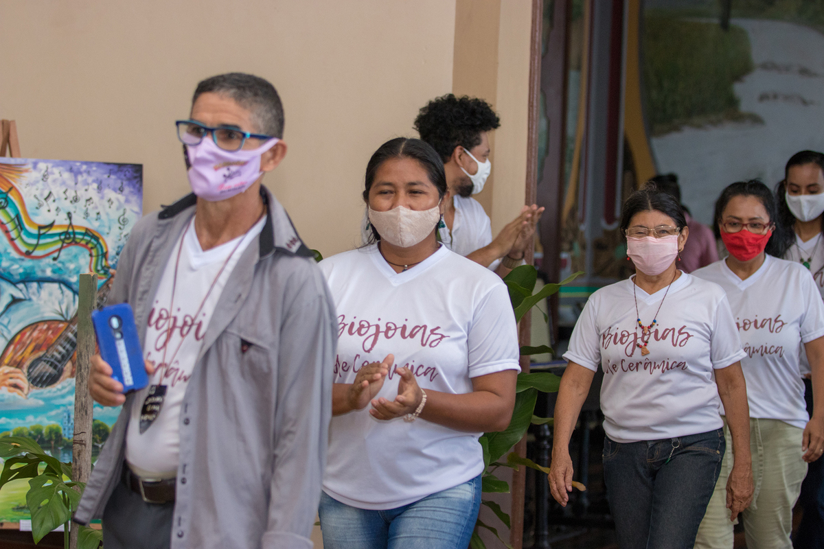 Exposição e Desfile de Moda com Biojoias de Cerâmica - Centro Cultural João Fona - Santarém - Pará