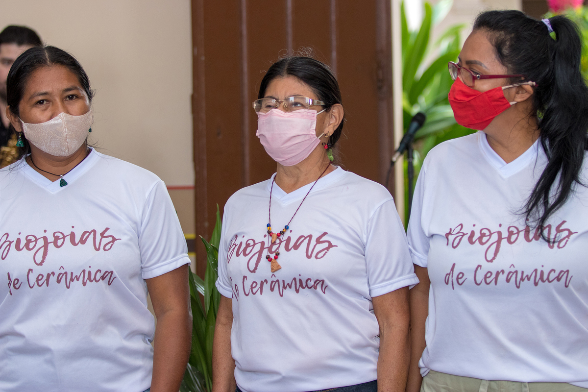 Exposição e Desfile de Moda com Biojoias de Cerâmica - Centro Cultural João Fona - Santarém - Pará