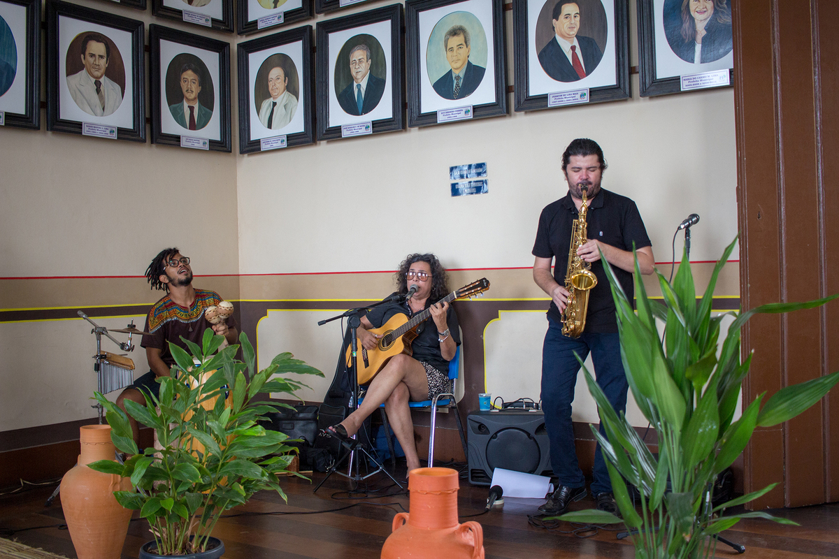 Exposição e Desfile de Moda com Biojoias de Cerâmica - Centro Cultural João Fona - Santarém - Pará