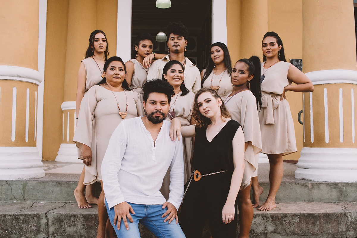 Exposição e Desfile de Moda com Biojoias de Cerâmica - Centro Cultural João Fona - Santarém - Pará