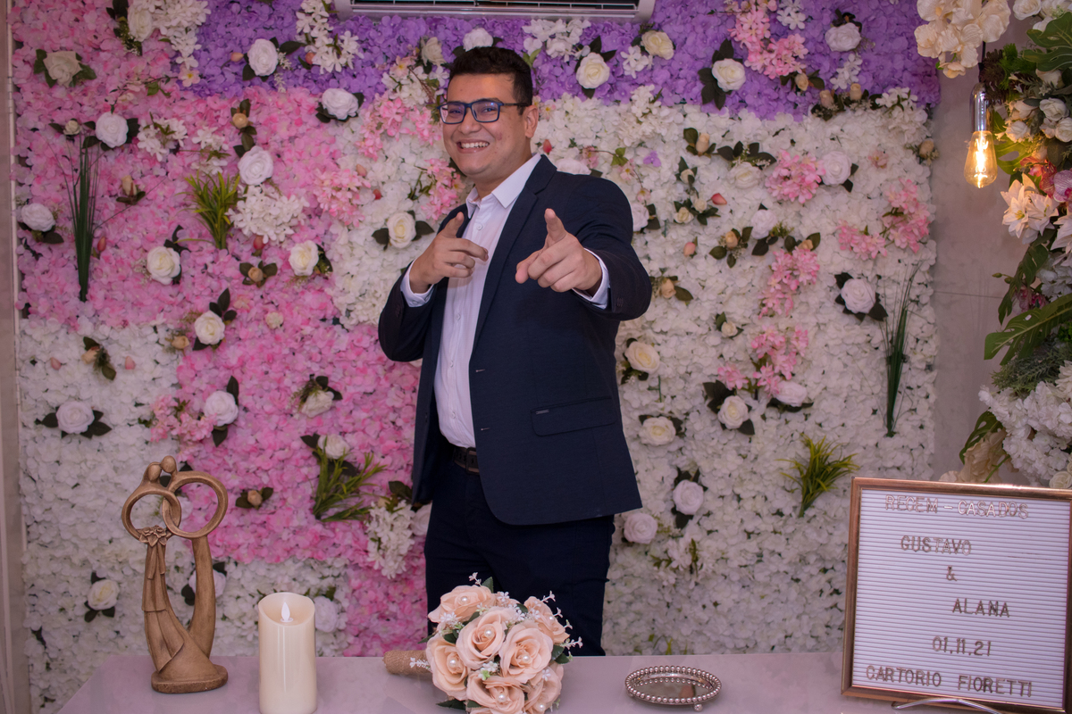 Celebramos o amor, a união, o inicio de um novo capítulo na vida desse casal super especial @gustavogt_campos e @alana_moniique