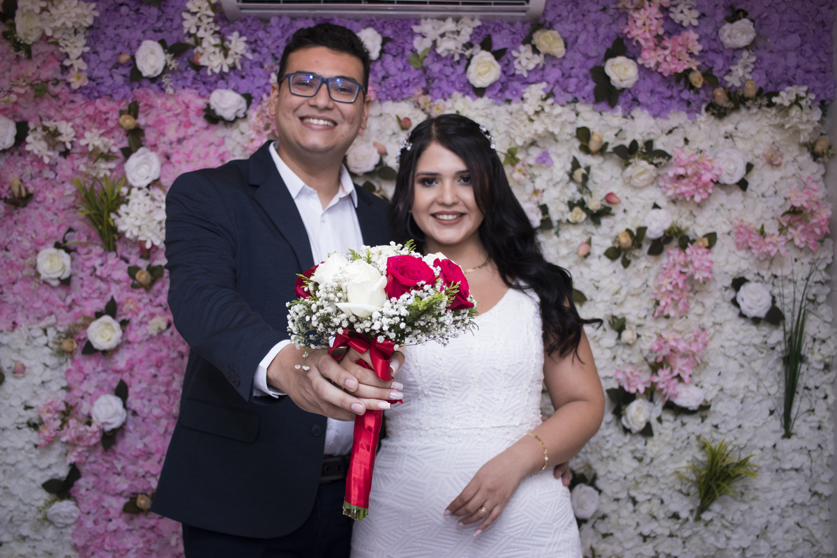 Celebramos o amor, a união, o inicio de um novo capítulo na vida desse casal super especial @gustavogt_campos e @alana_moniique
