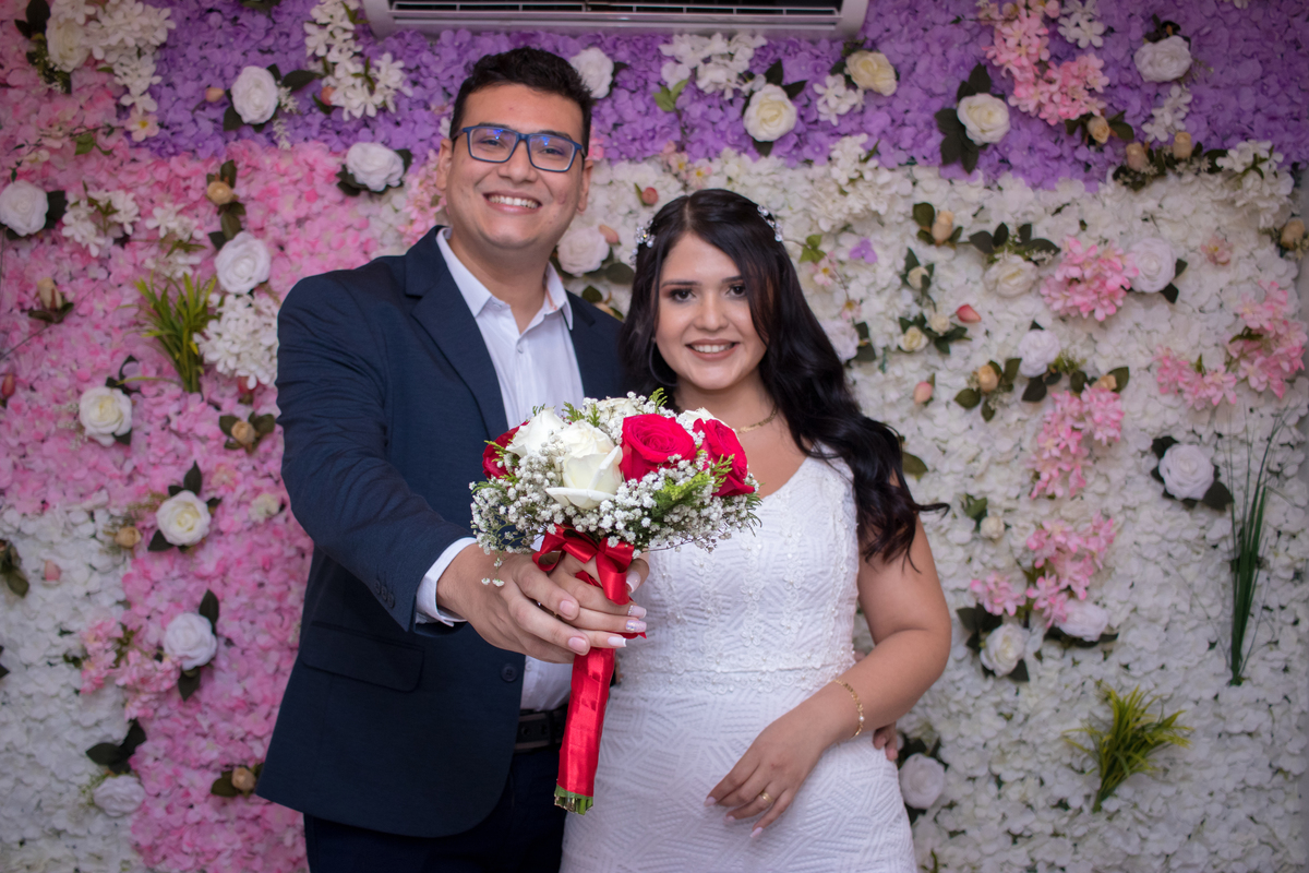 Celebramos o amor, a união, o inicio de um novo capítulo na vida desse casal super especial @gustavogt_campos e @alana_moniique