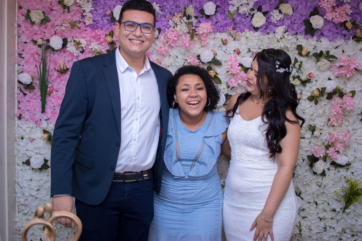 Celebramos o amor, a união, o inicio de um novo capítulo na vida desse casal super especial @gustavogt_campos e @alana_moniique