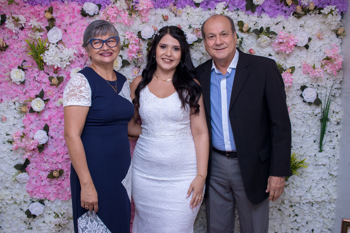 Celebramos o amor, a união, o inicio de um novo capítulo na vida desse casal super especial @gustavogt_campos e @alana_moniique