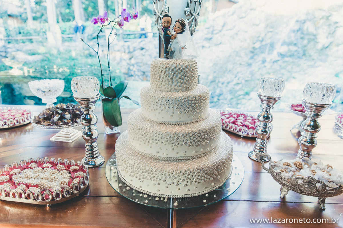 bolo dos noivos no espaço andreolli em Botucatu