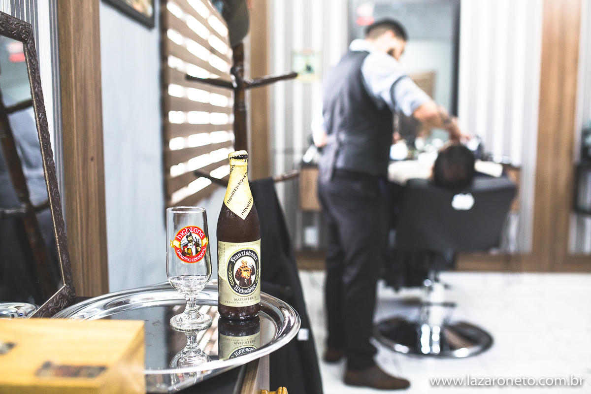 Fotos de Noivo em barbearia em Botucatu para casamento