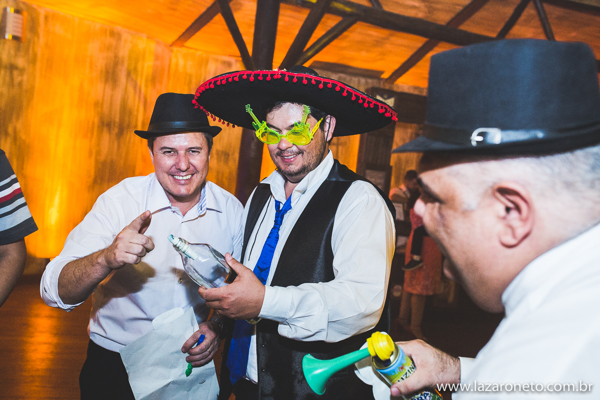 Hora da gravata em Casamento em Botucatu