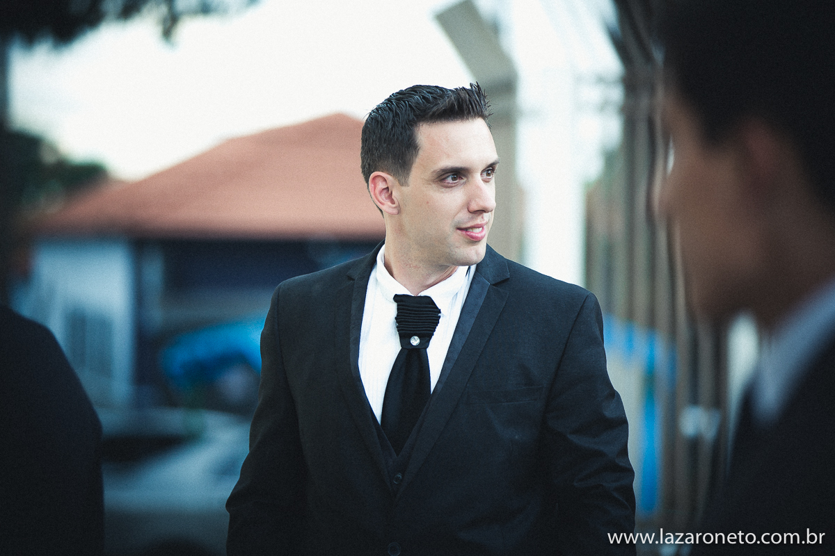 Noivo antes do casamento em Itatinga