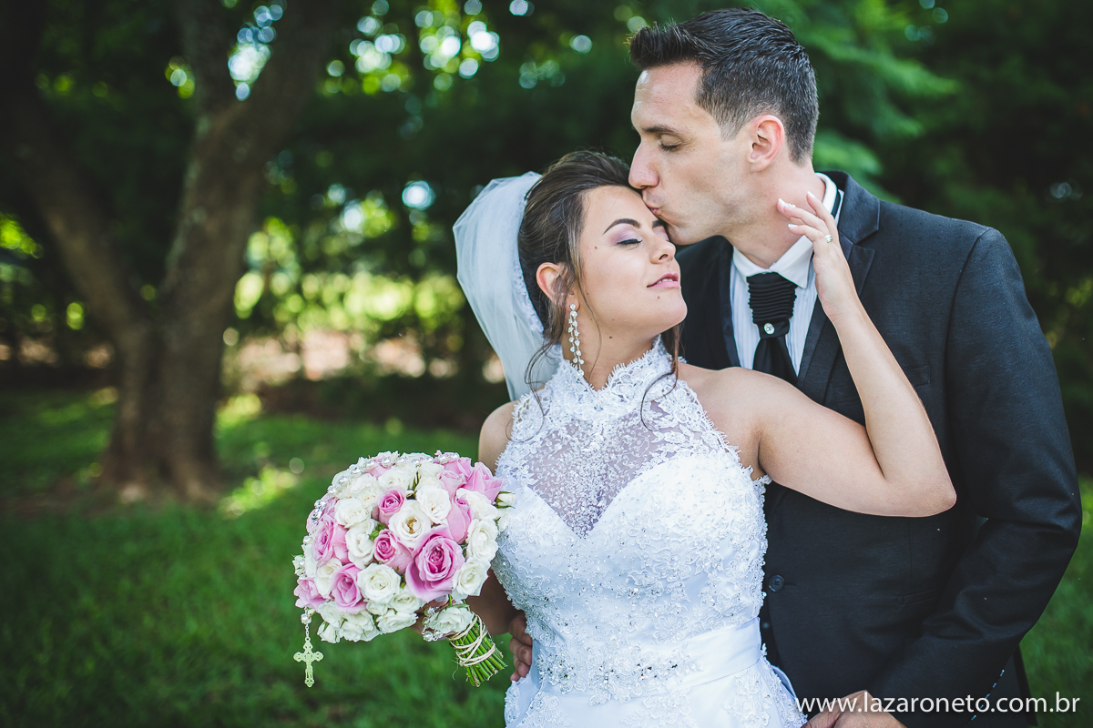 Fotos lindas dois noivos após casamento em Itatinga, Botucatu, pardinho, avaré