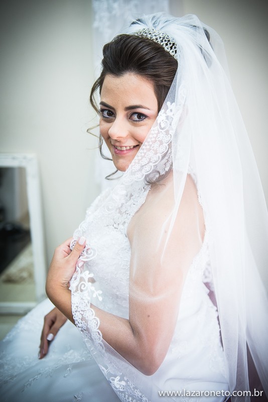 noiva pronta para casamento em Itatinga