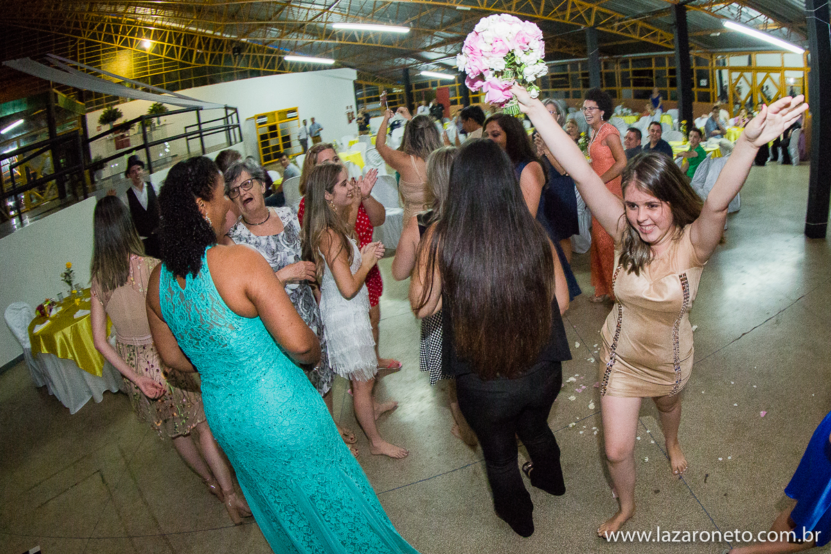 buquê da noiva em Itatinga