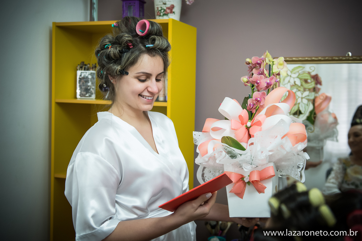 Noiva linda se surpreende em Itatinga perto de Botucatu