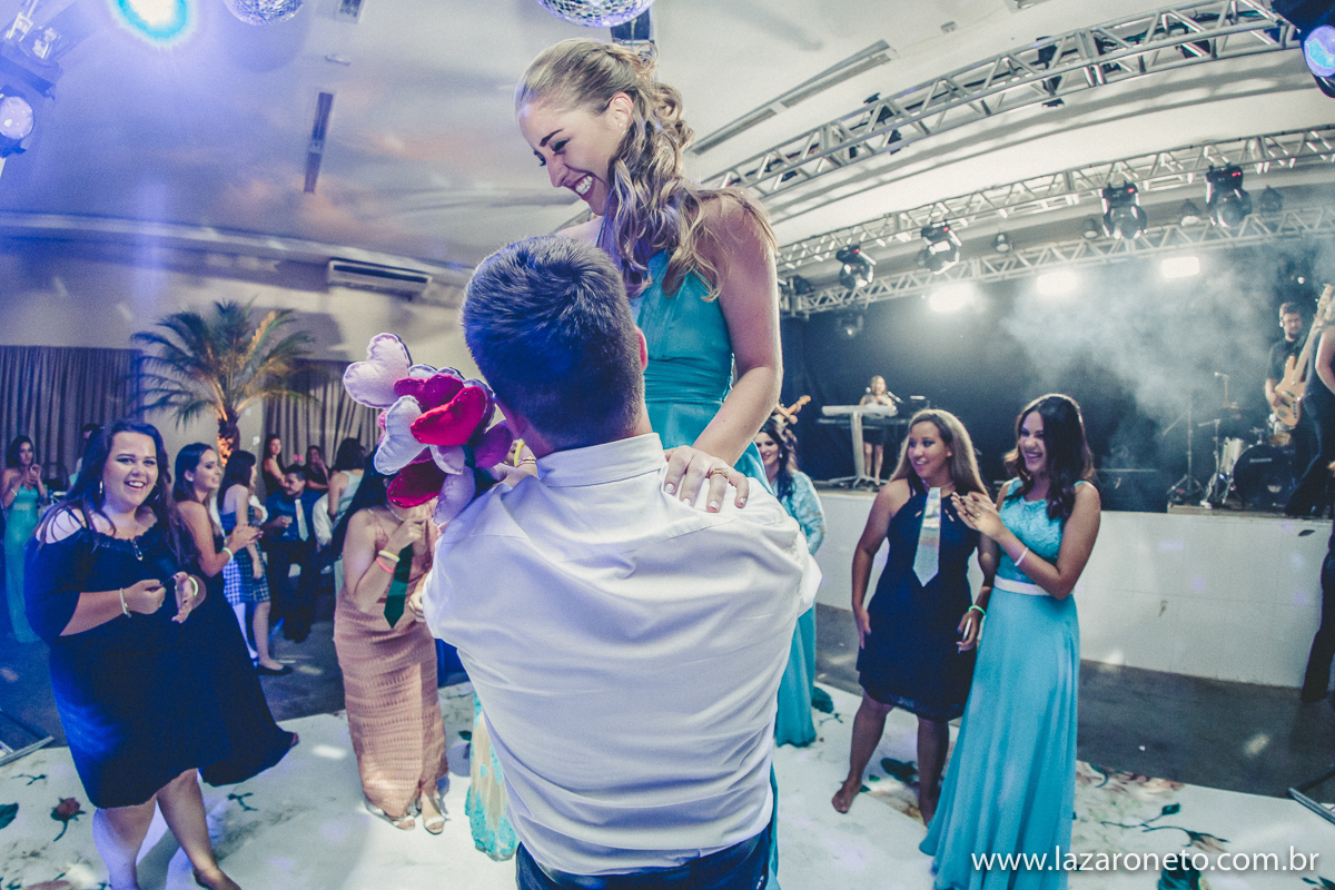 Hora do buquê, festa de casamento em Avaré