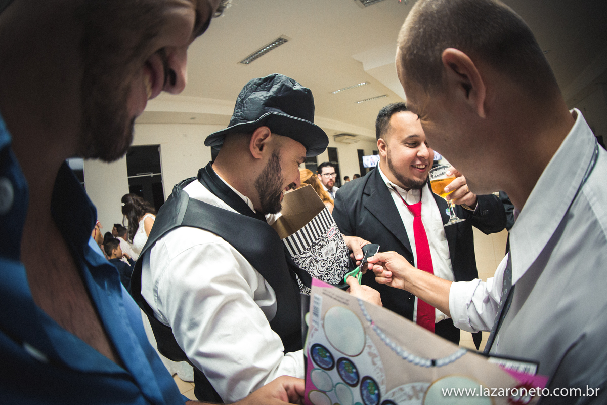 Gravata em festa Buffet Kuality em ITatinga