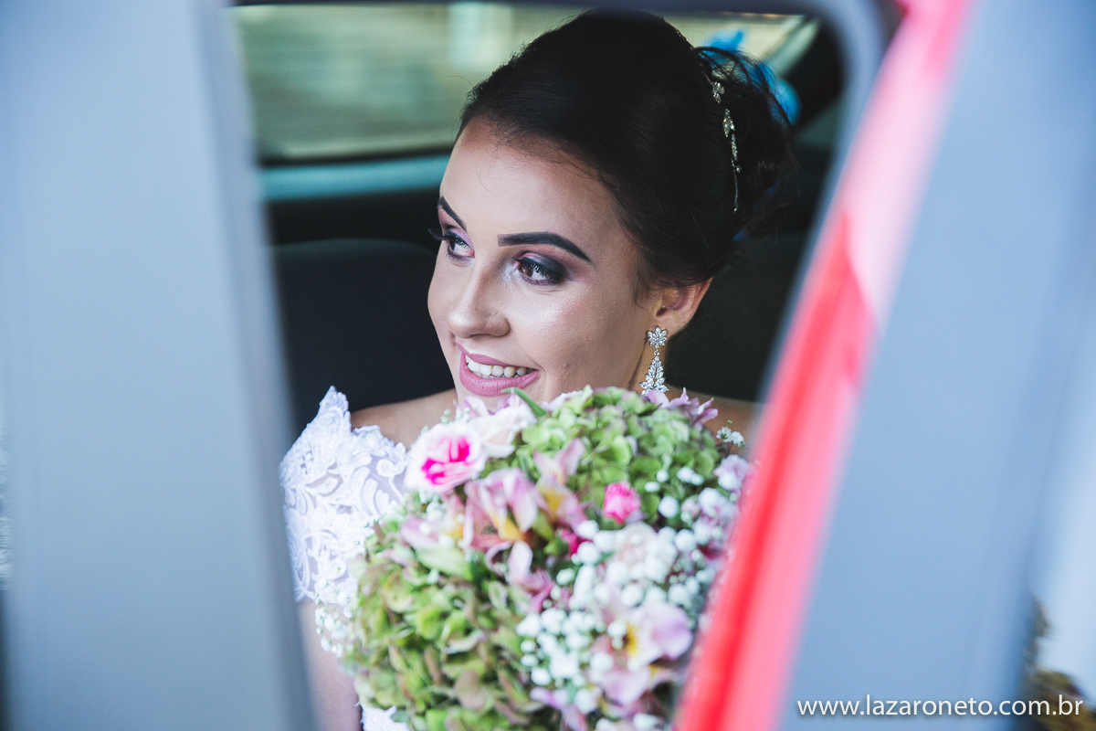 Noiva prestes a entrar em casamento em Avaré