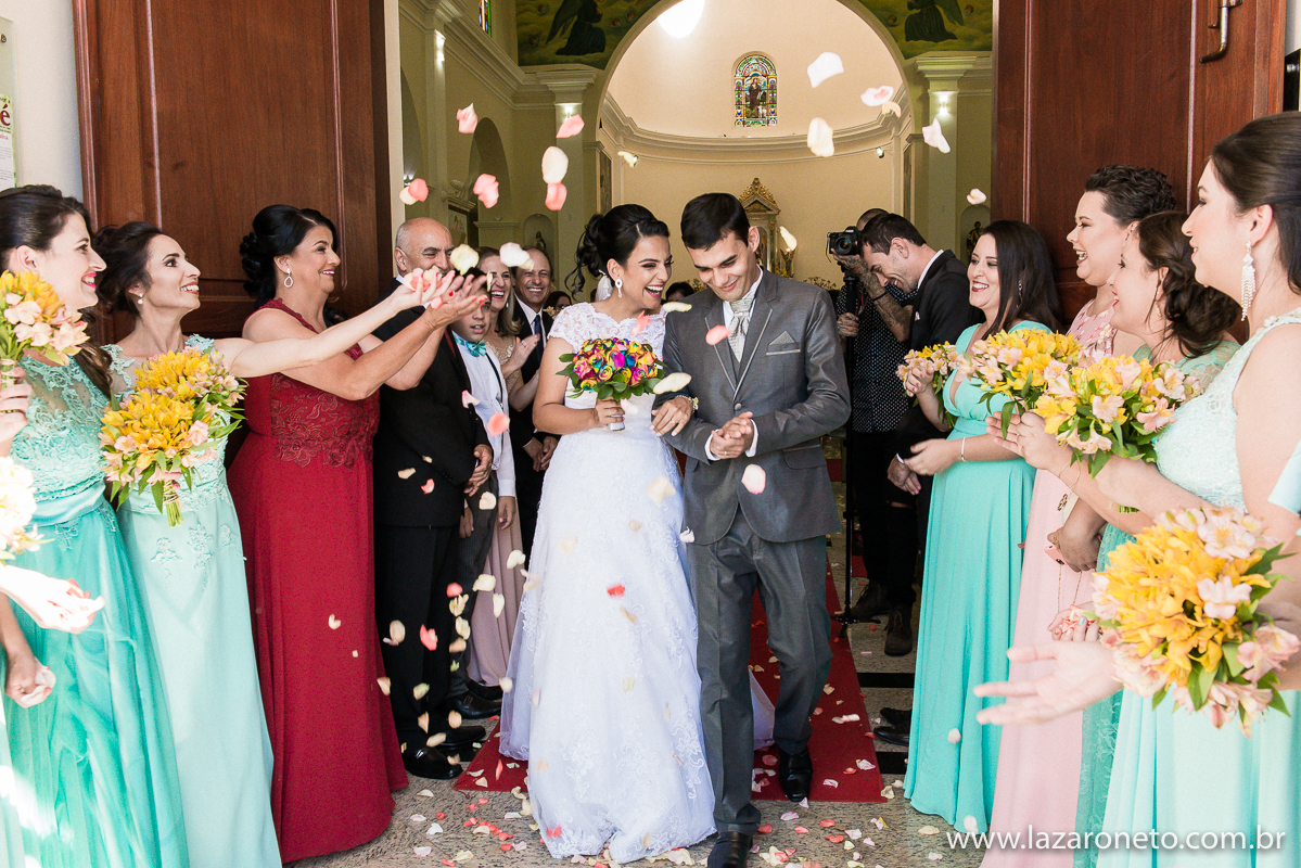 Aluguel de vestido lindo da noiva na cidade de Botucatu, Avaré