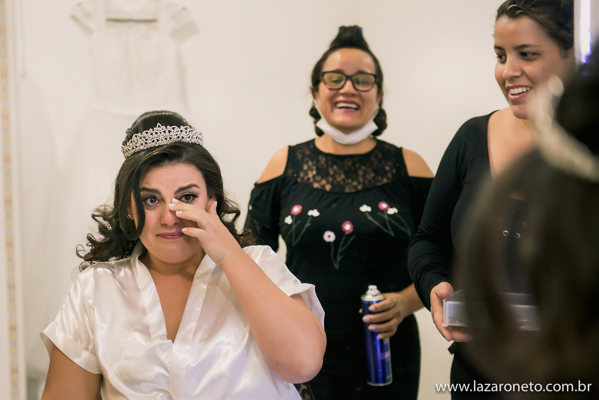 emoção da noiva em Avaré