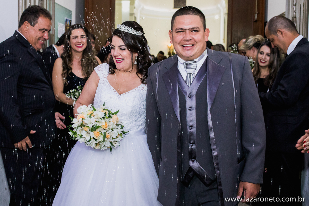 chuva de arroz dos noivos de Avaré