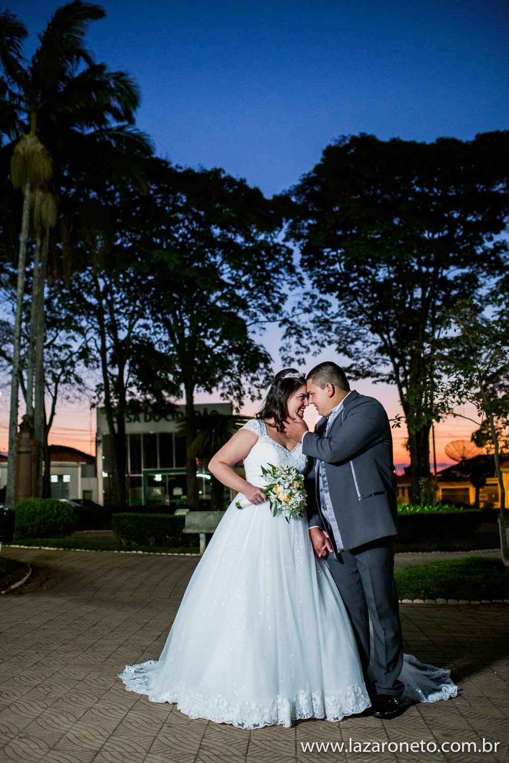 Ensaio dos noivos com por do sol de Botucatu